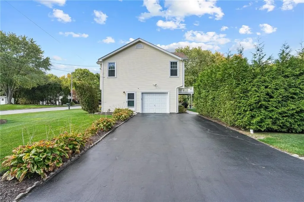 1 Clemence Lane Johnston RI 02919