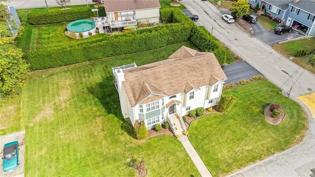 1 Clemence Lane Johnston RI 02919