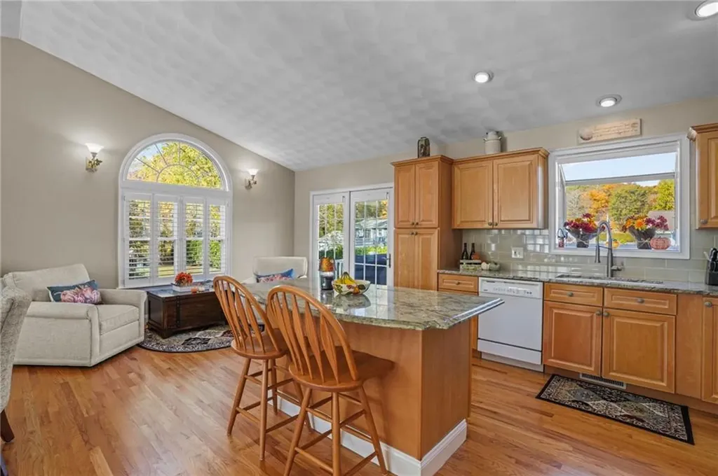 1 Clemence Lane Johnston RI 02919