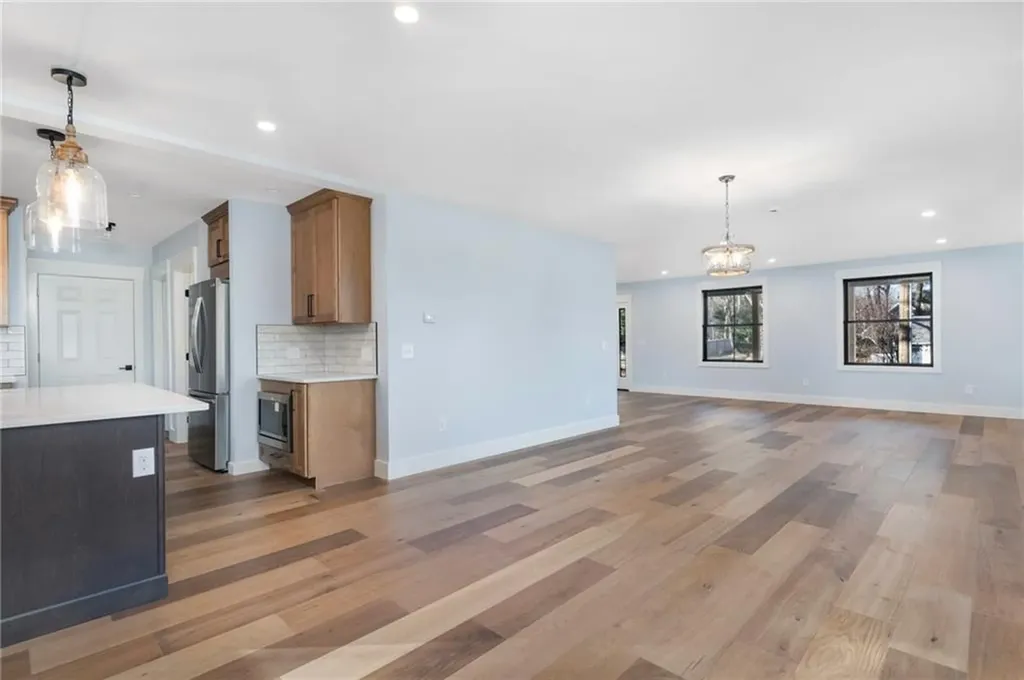 71 Johnson Avenue North Kingstown RI 02852