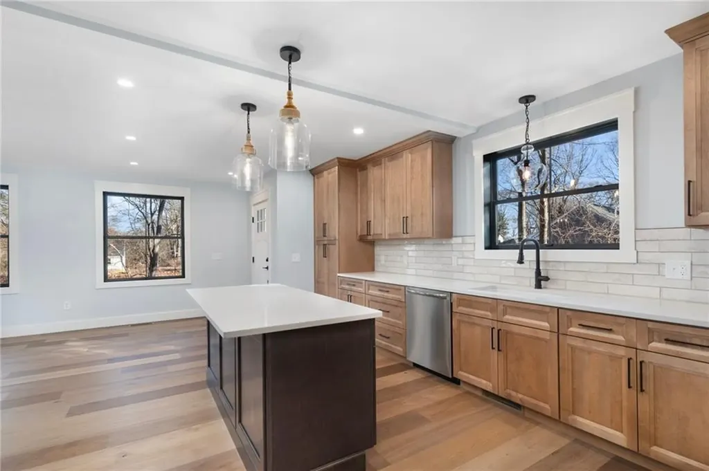 71 Johnson Avenue North Kingstown RI 02852