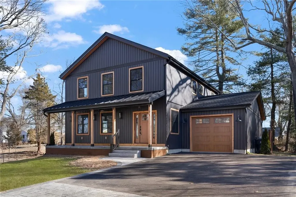71 Johnson Avenue North Kingstown RI 02852