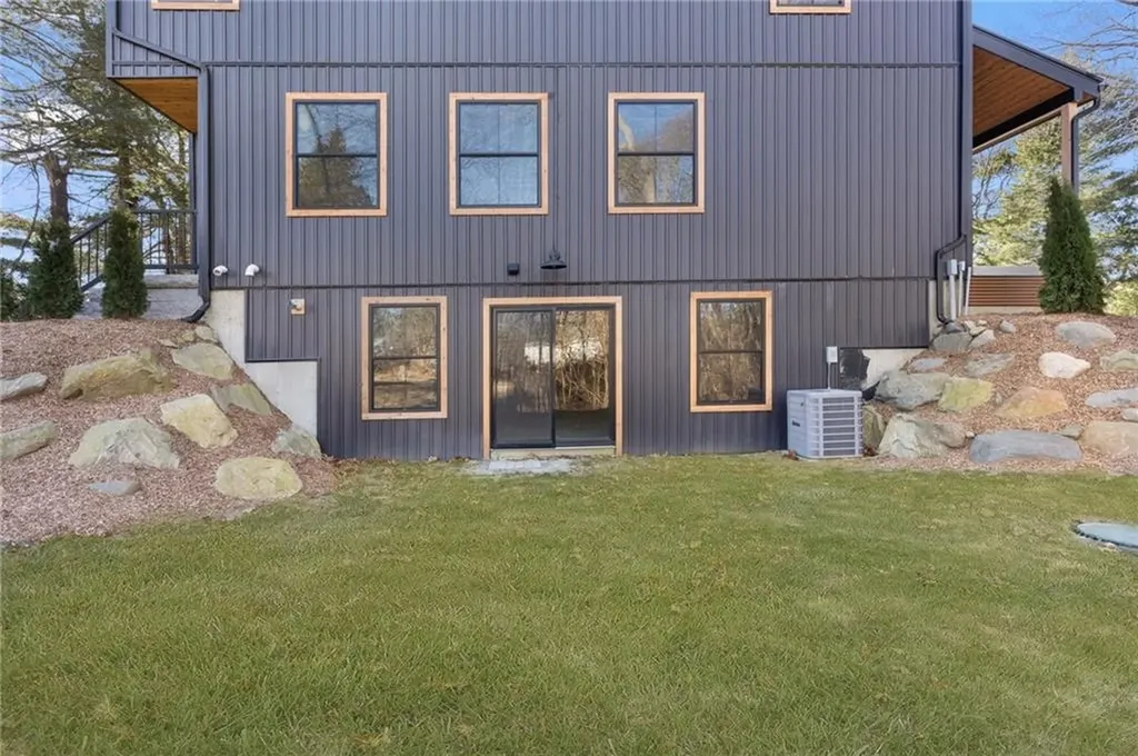 71 Johnson Avenue North Kingstown RI 02852