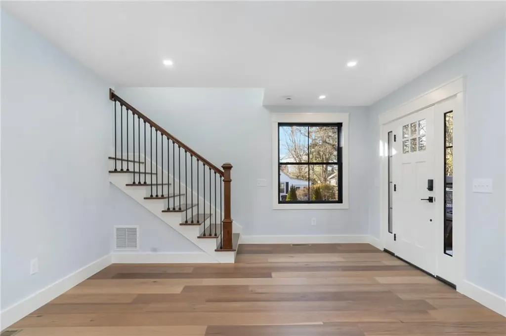 71 Johnson Avenue North Kingstown RI 02852