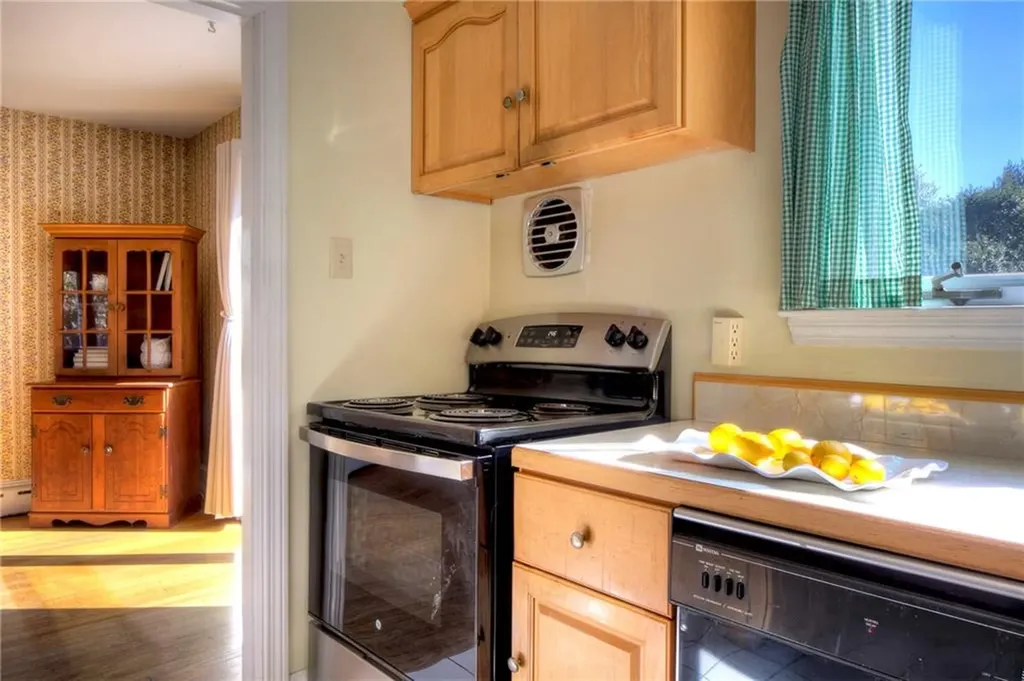 15 Continental Drive Middletown RI 02842