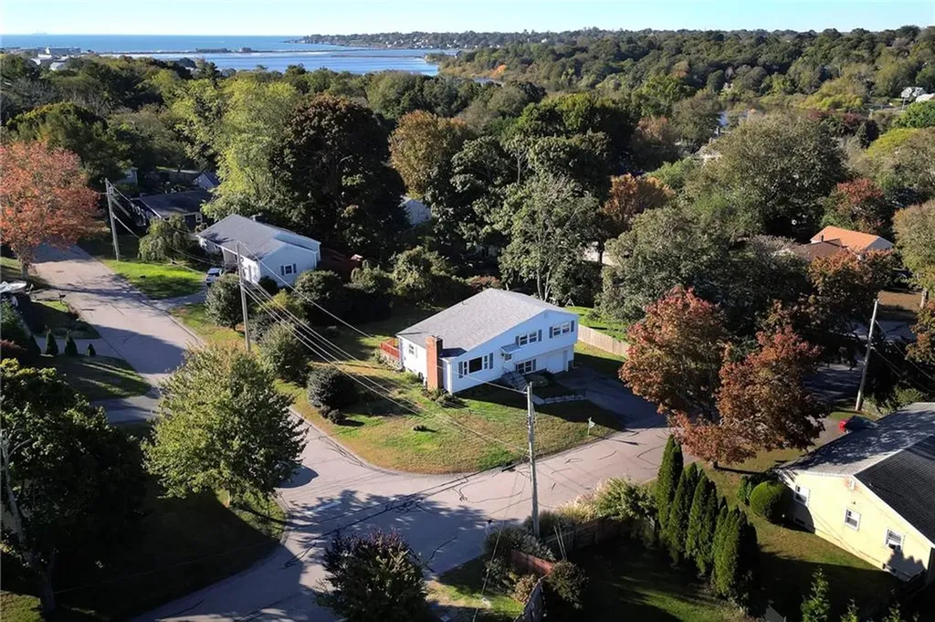 15 Continental Drive Middletown RI 02842
