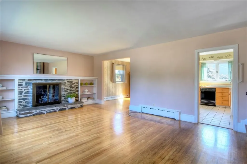 15 Continental Drive Middletown RI 02842