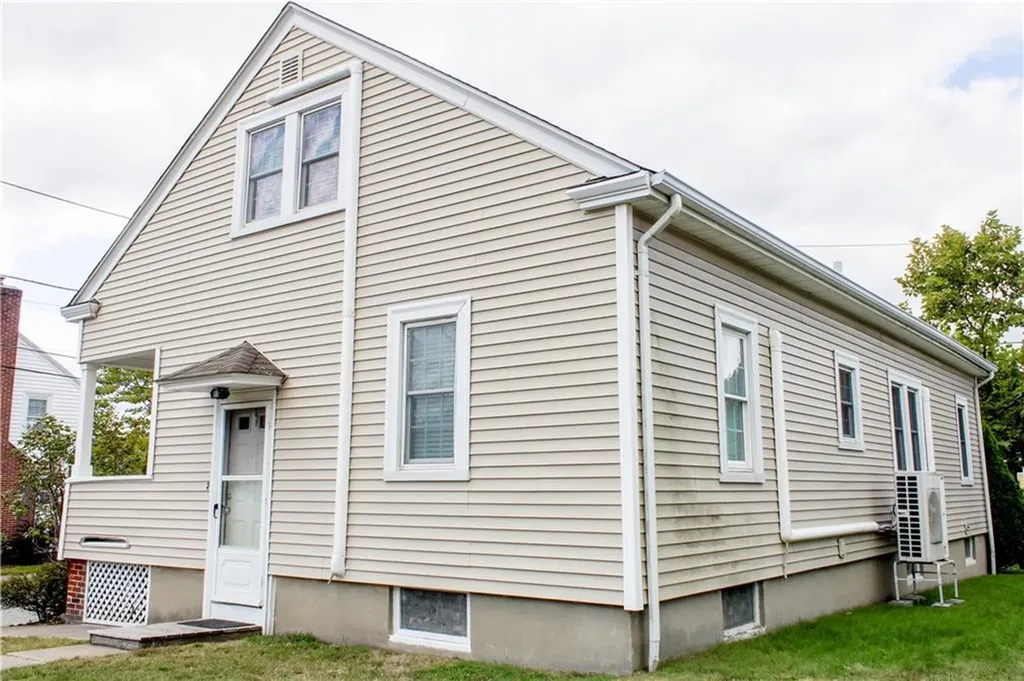 353 Sharon Street Providence RI 02908