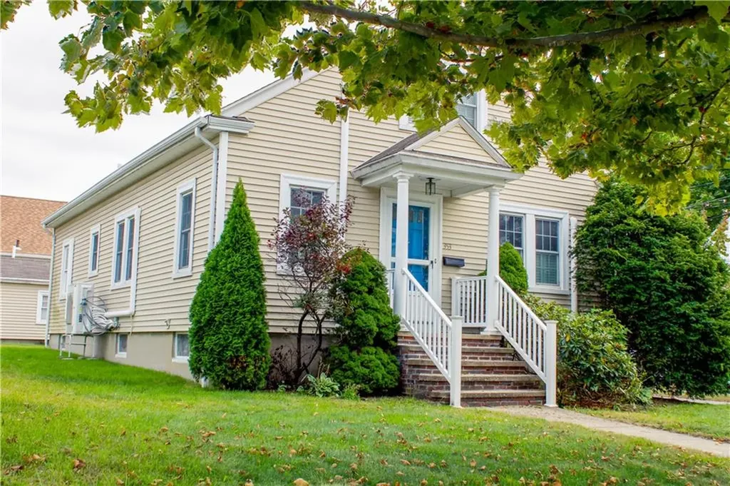 353 Sharon Street Providence RI 02908