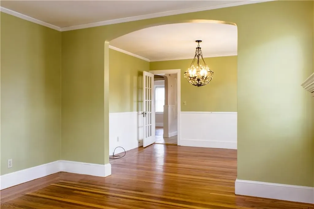 353 Sharon Street Providence RI 02908