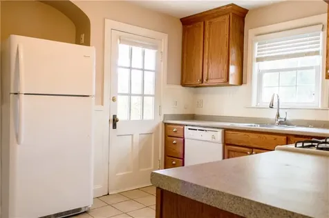 353 Sharon Street Providence RI 02908