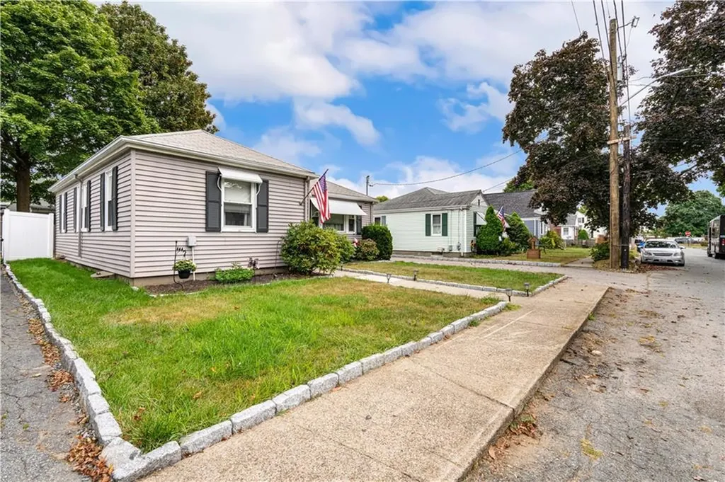 103 Jordan Avenue Cranston RI 02910