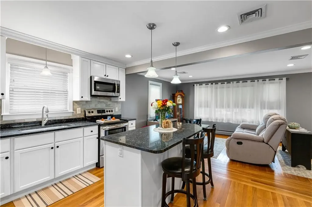 103 Jordan Avenue Cranston RI 02910