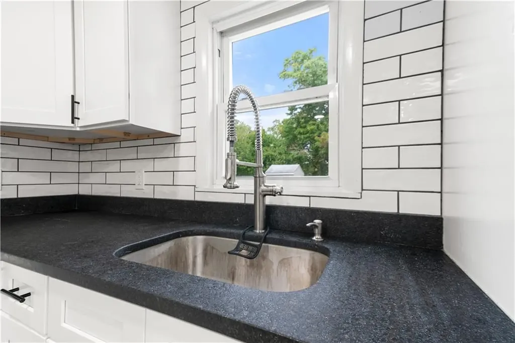14 Adams Street Smithfield RI 02917