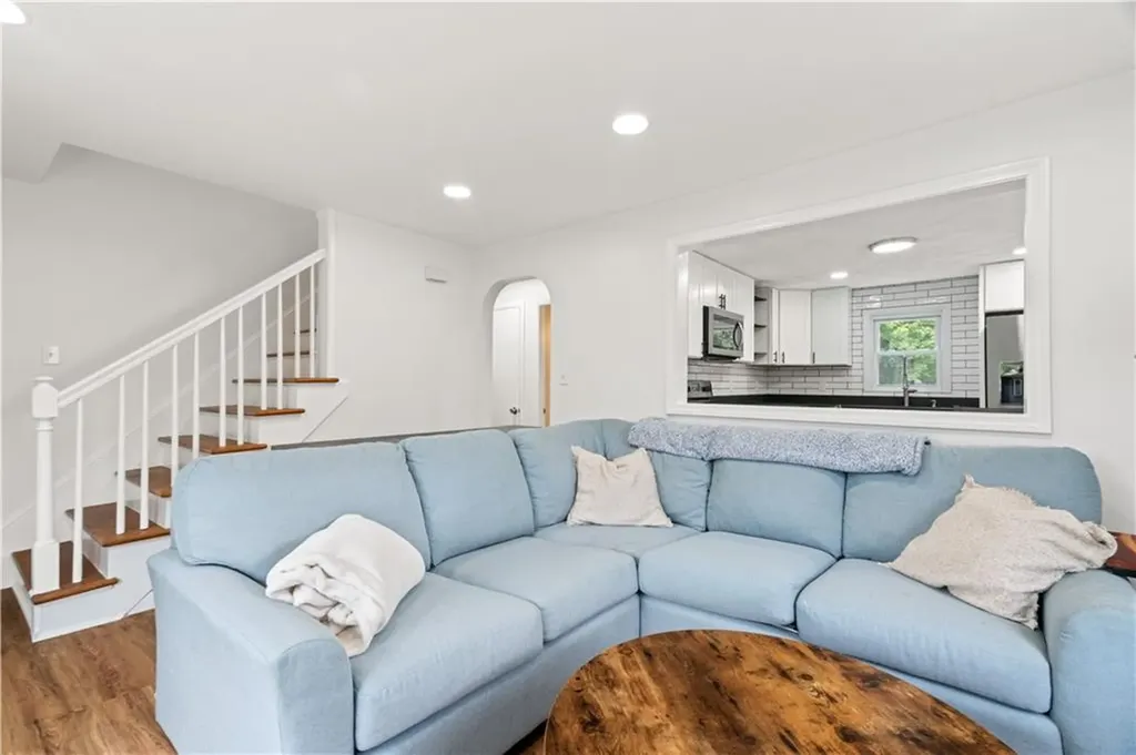 14 Adams Street Smithfield RI 02917