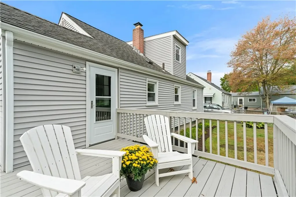 14 Adams Street Smithfield RI 02917