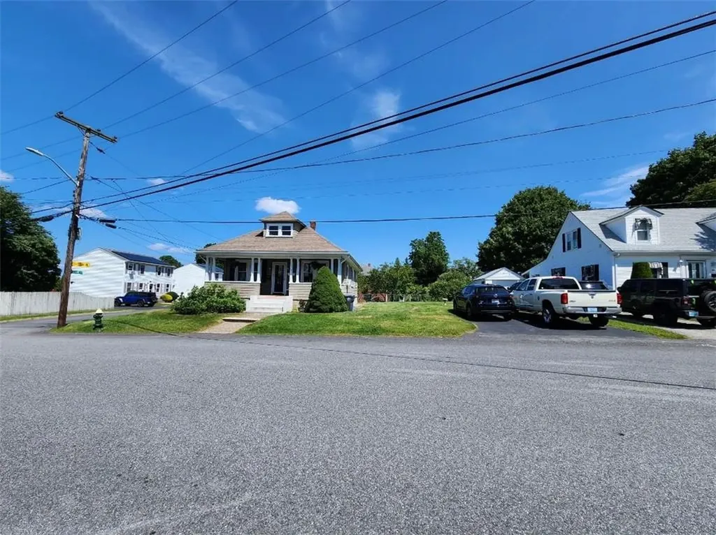 52 Yeoman Avenue Cranston RI 02920