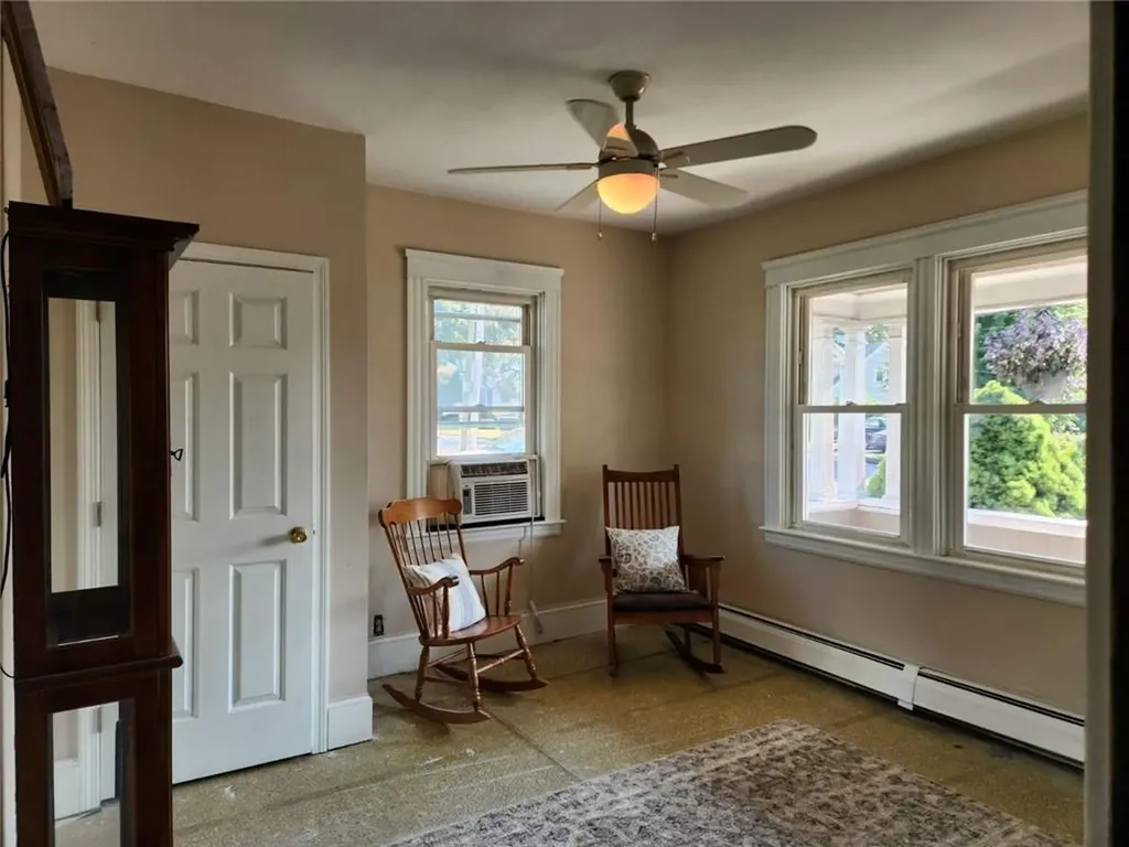 52 Yeoman Avenue Cranston RI 02920