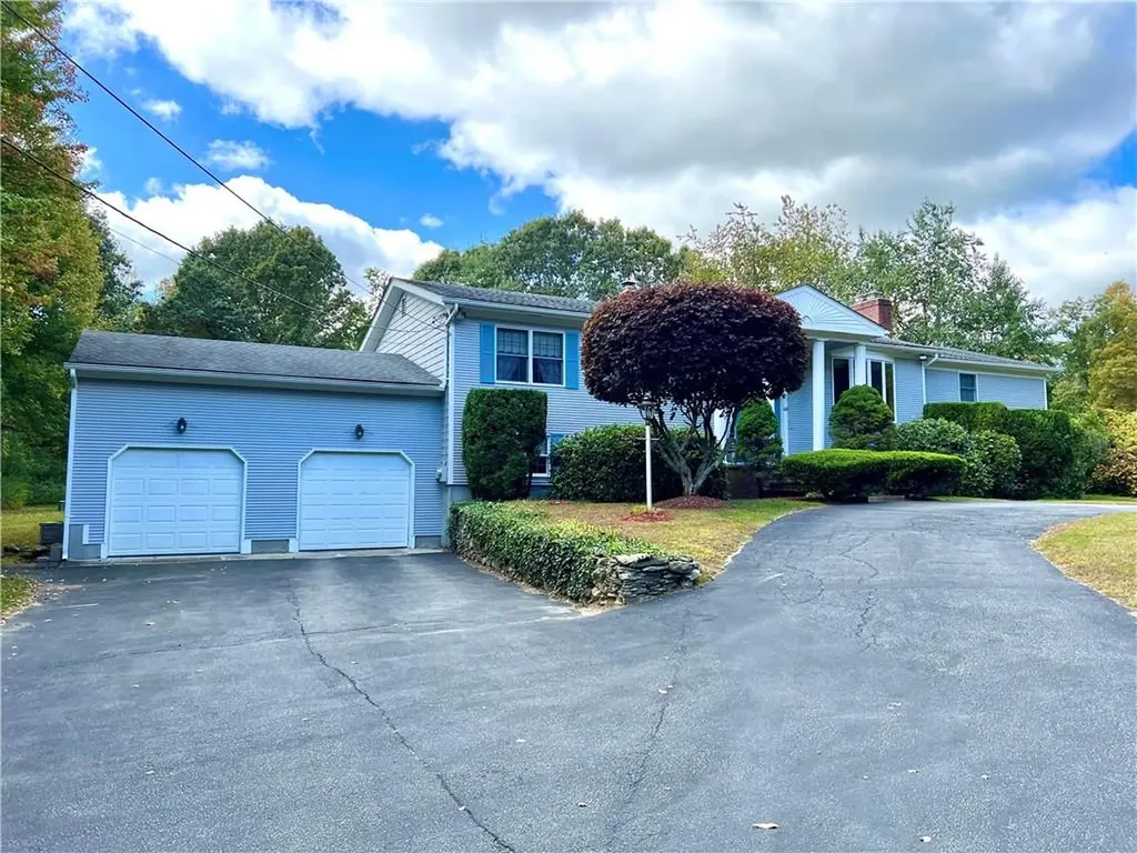 60 Mann School Road Smithfield RI 02917