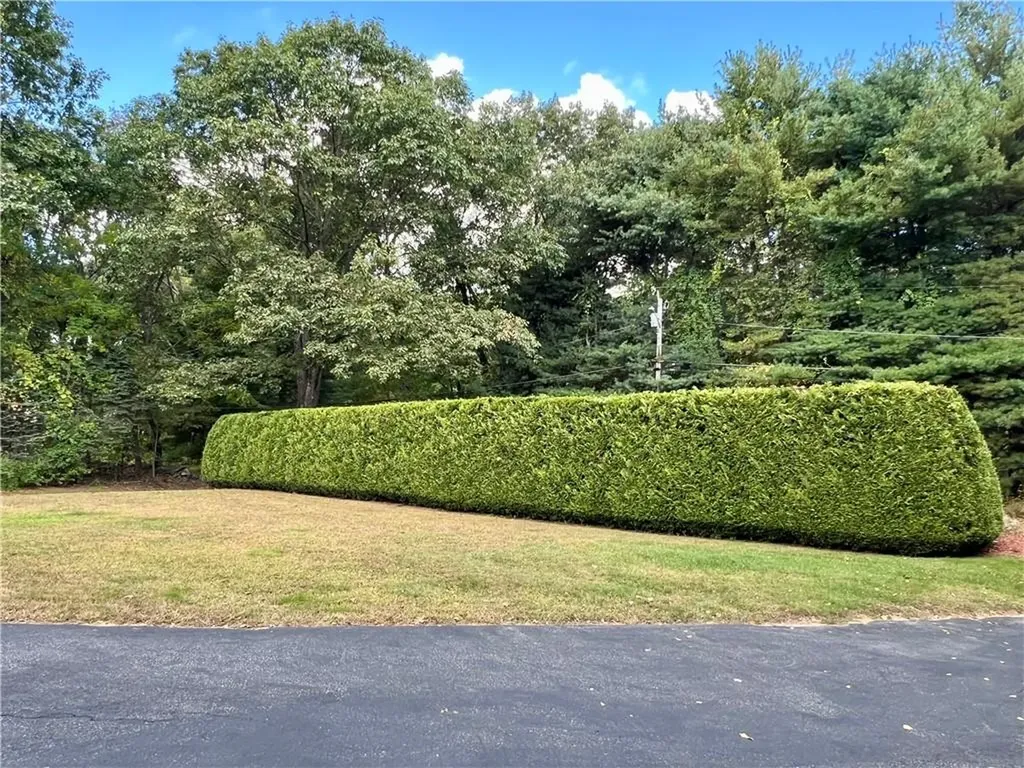 60 Mann School Road Smithfield RI 02917