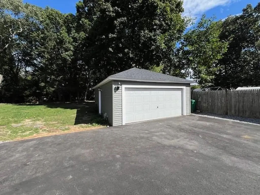 122 Carolyn Street Warwick RI 02886