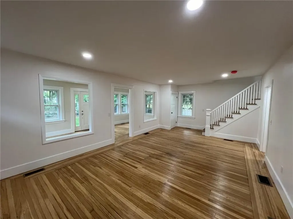 122 Carolyn Street Warwick RI 02886