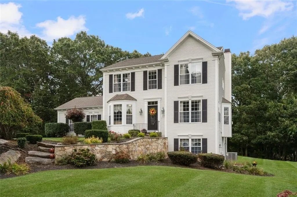 217 Castle Rocks Road Warwick RI 02886