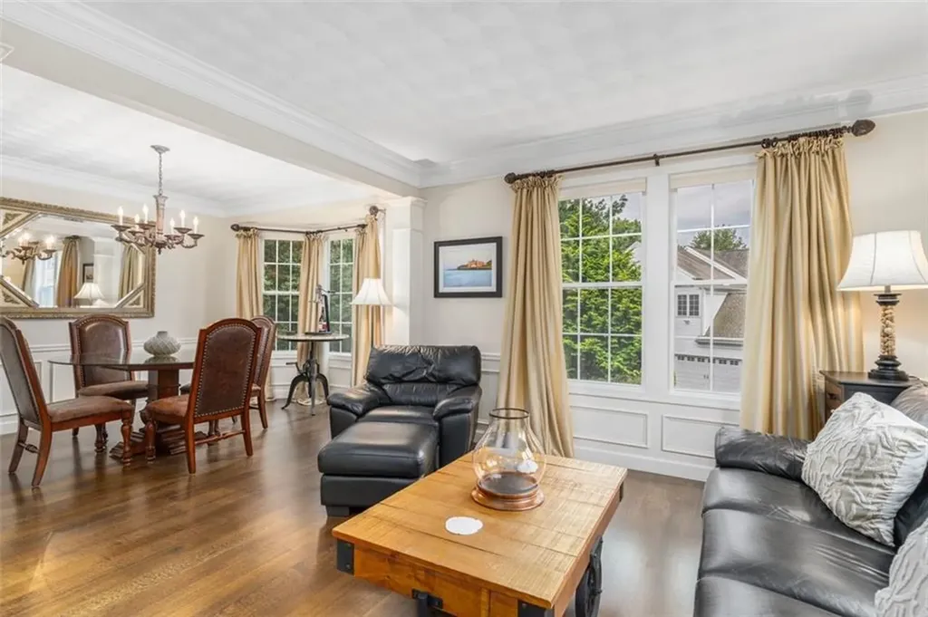 217 Castle Rocks Road Warwick RI 02886