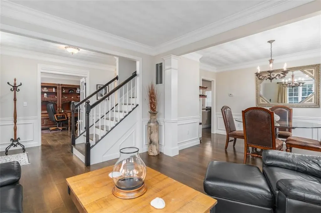 217 Castle Rocks Road Warwick RI 02886