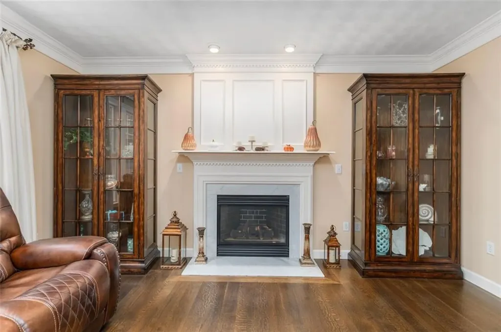 217 Castle Rocks Road Warwick RI 02886