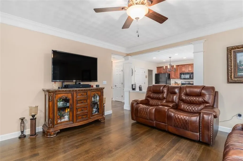 217 Castle Rocks Road Warwick RI 02886
