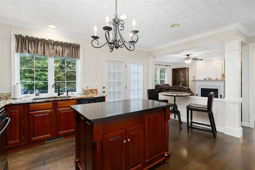 217 Castle Rocks Road Warwick RI 02886