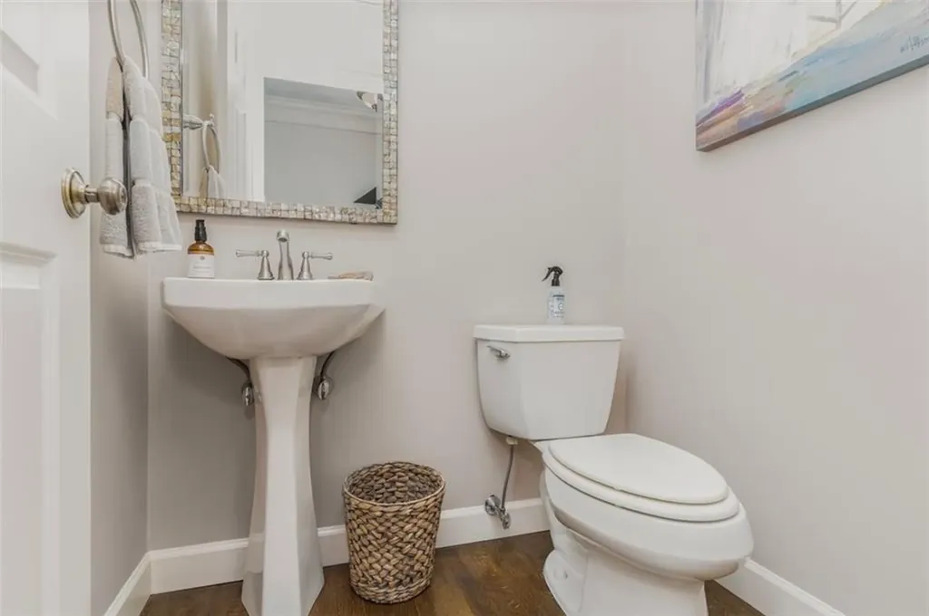 217 Castle Rocks Road Warwick RI 02886