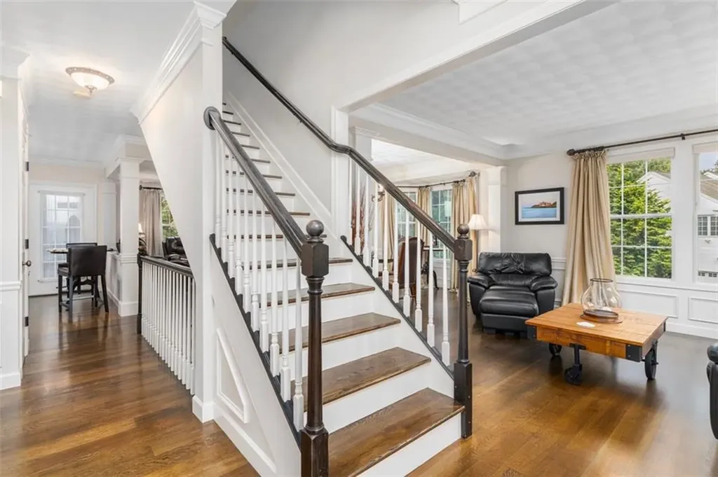 217 Castle Rocks Road Warwick RI 02886