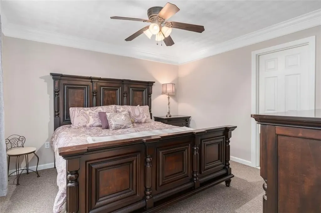 217 Castle Rocks Road Warwick RI 02886