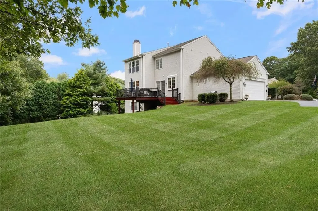 217 Castle Rocks Road Warwick RI 02886