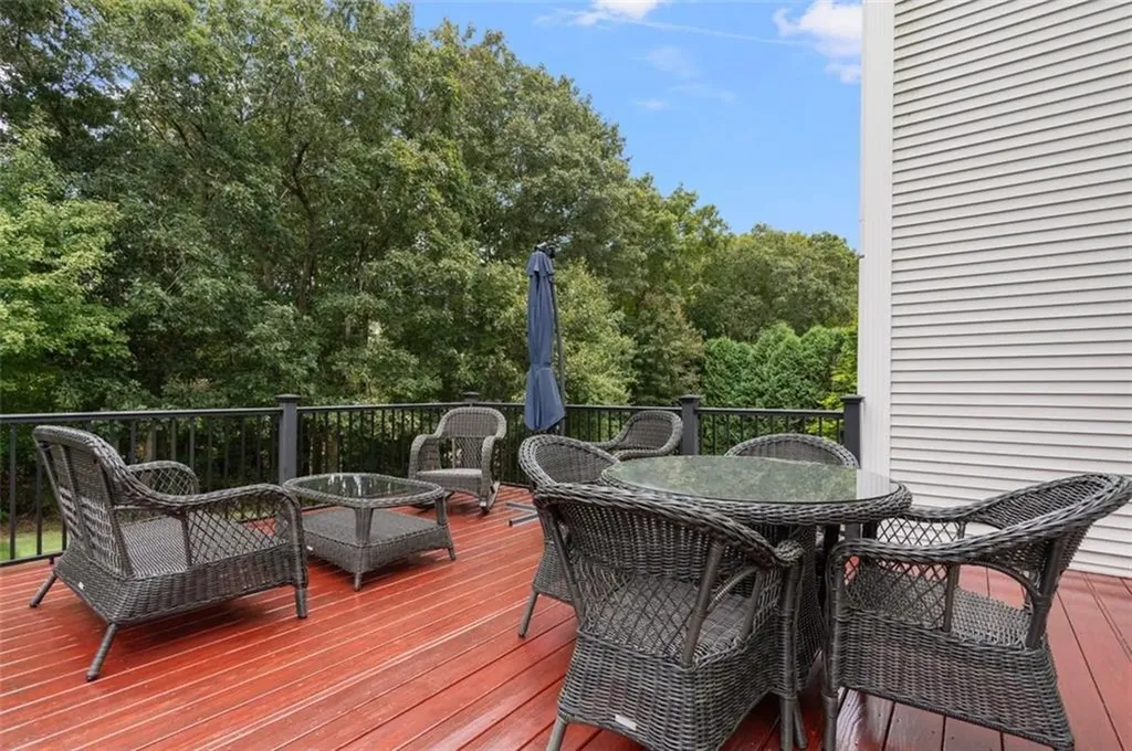 217 Castle Rocks Road Warwick RI 02886