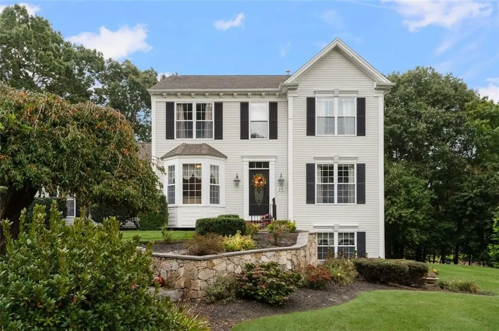 217 Castle Rocks Road Warwick RI 02886