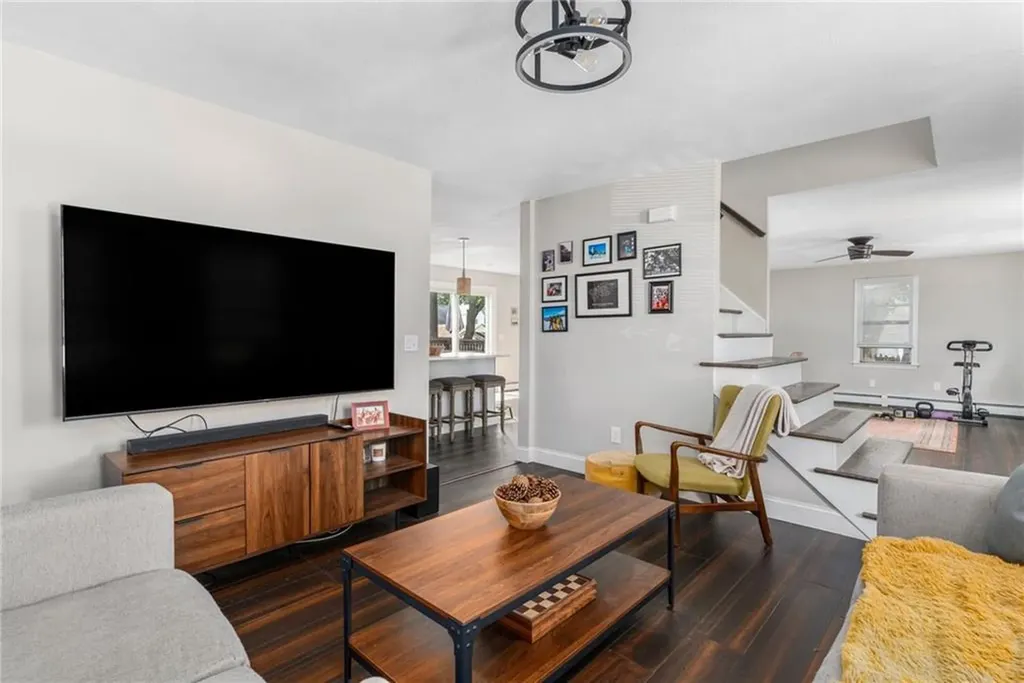 86 Rosegarden Street Warwick RI 02888