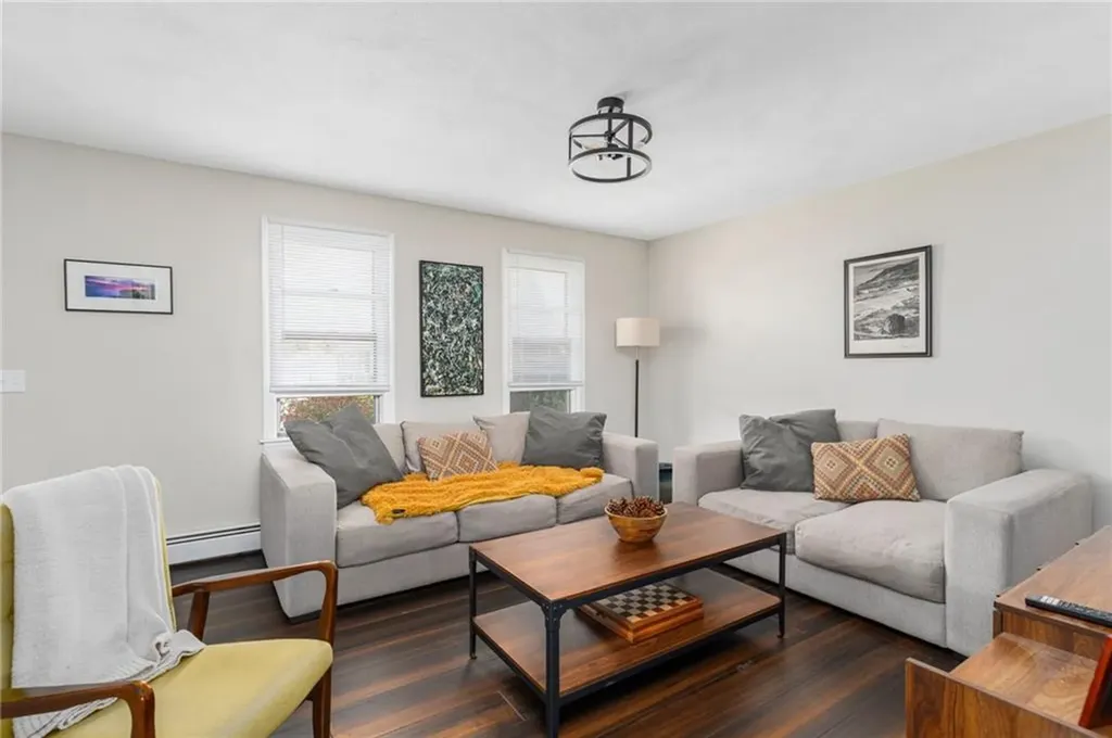 86 Rosegarden Street Warwick RI 02888