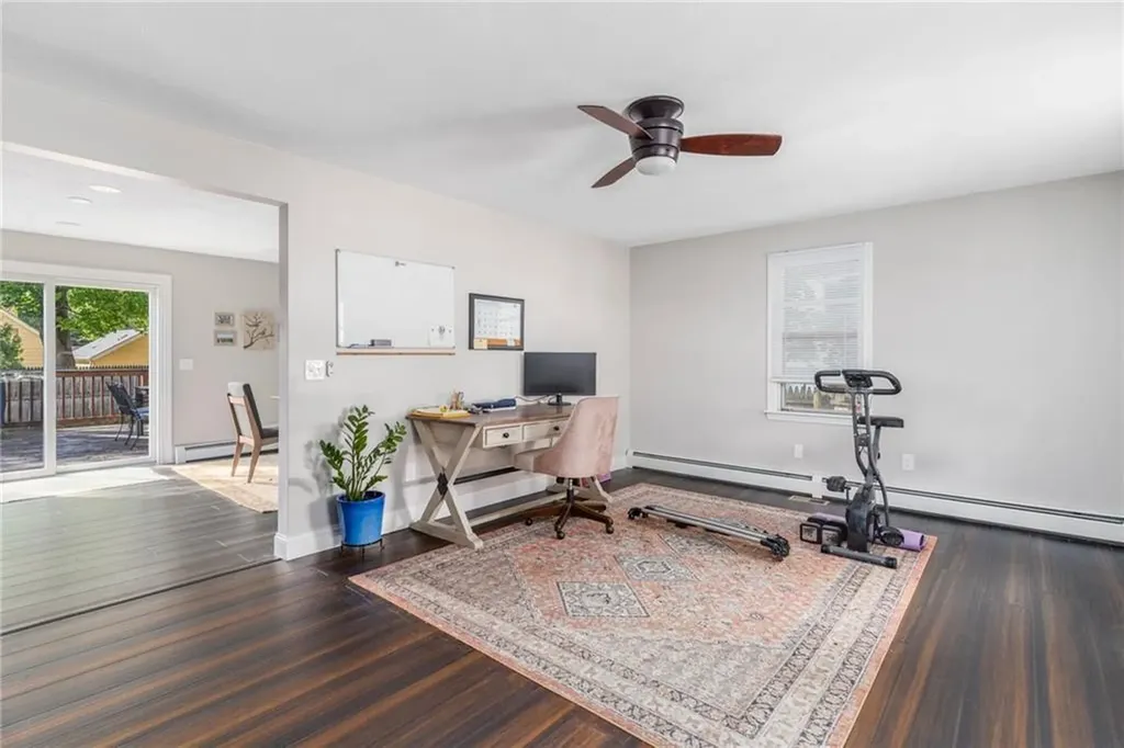 86 Rosegarden Street Warwick RI 02888