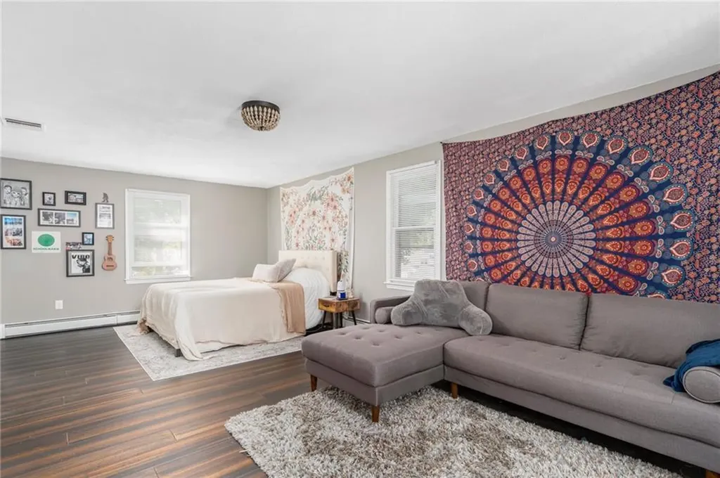 86 Rosegarden Street Warwick RI 02888