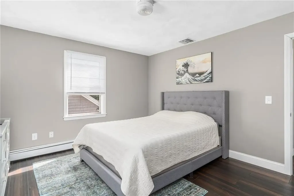 86 Rosegarden Street Warwick RI 02888