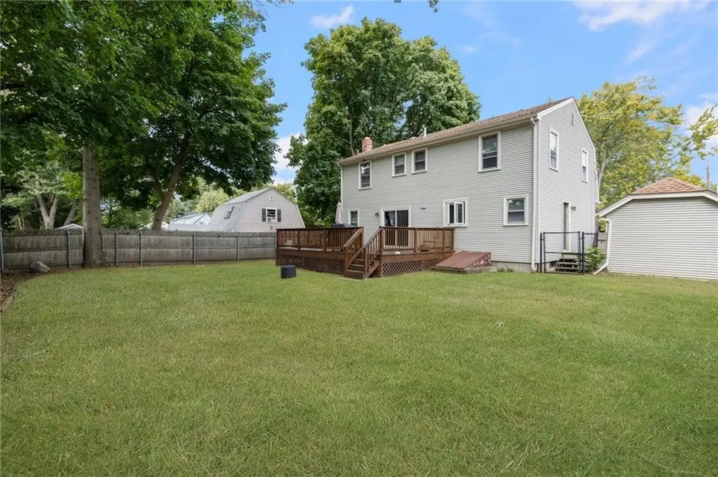 86 Rosegarden Street Warwick RI 02888