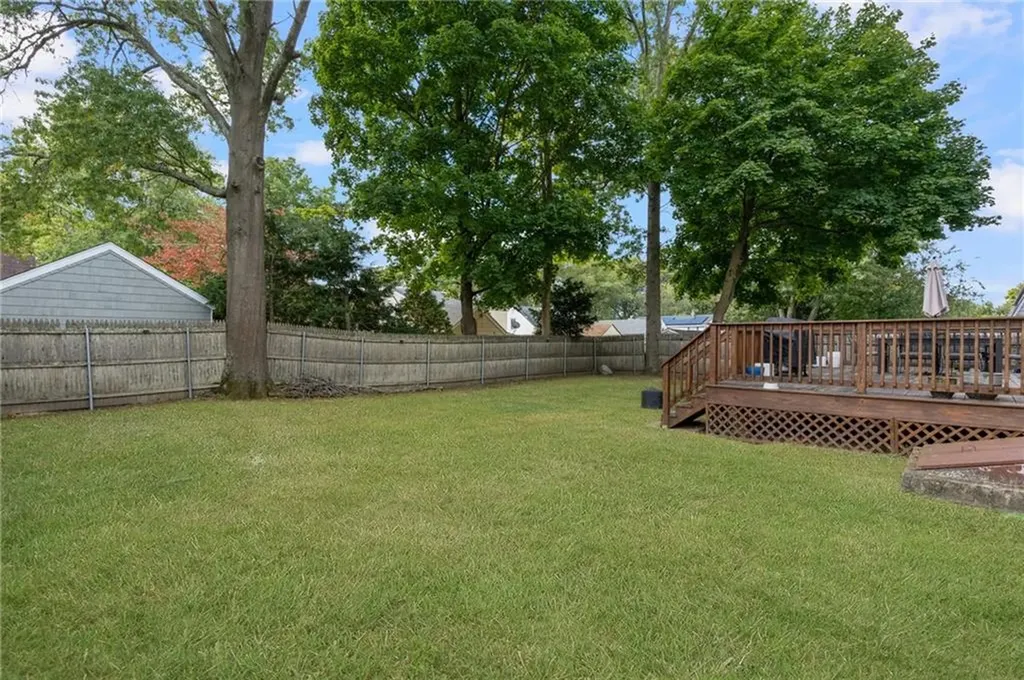 86 Rosegarden Street Warwick RI 02888