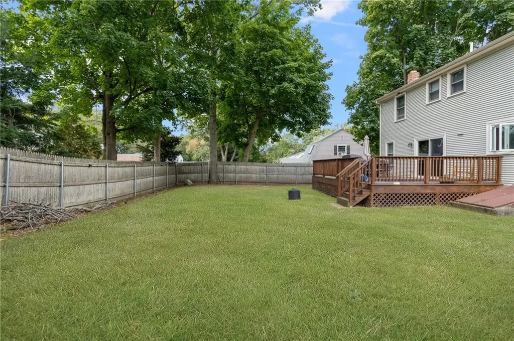 86 Rosegarden Street Warwick RI 02888