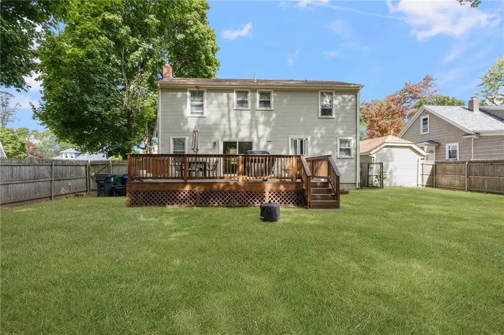 86 Rosegarden Street Warwick RI 02888