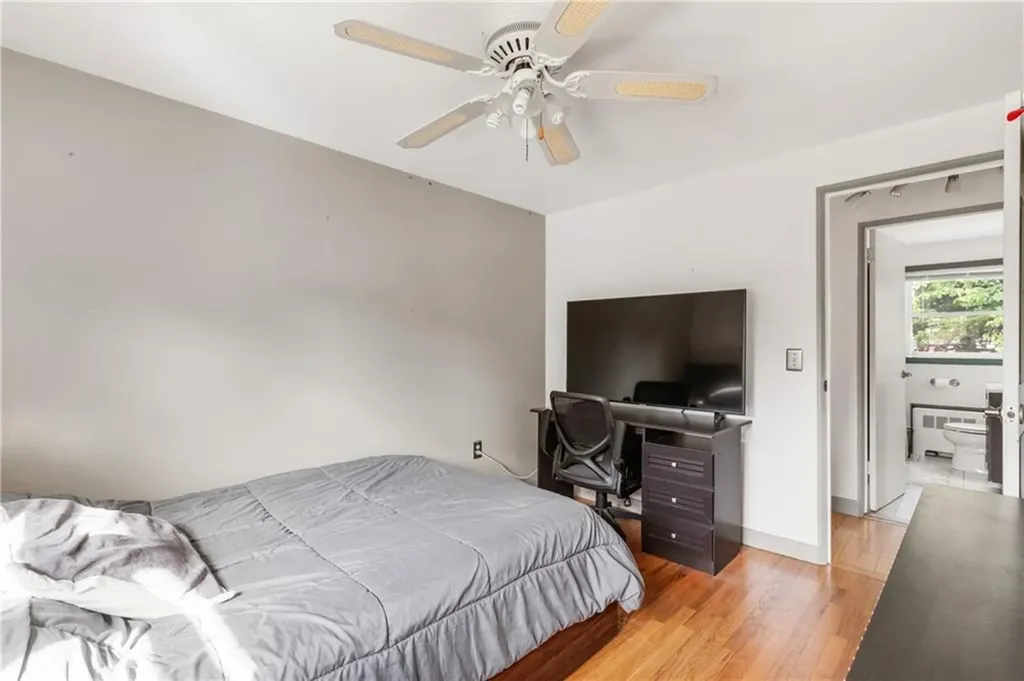 332 Vineyard Road Warwick RI 02889