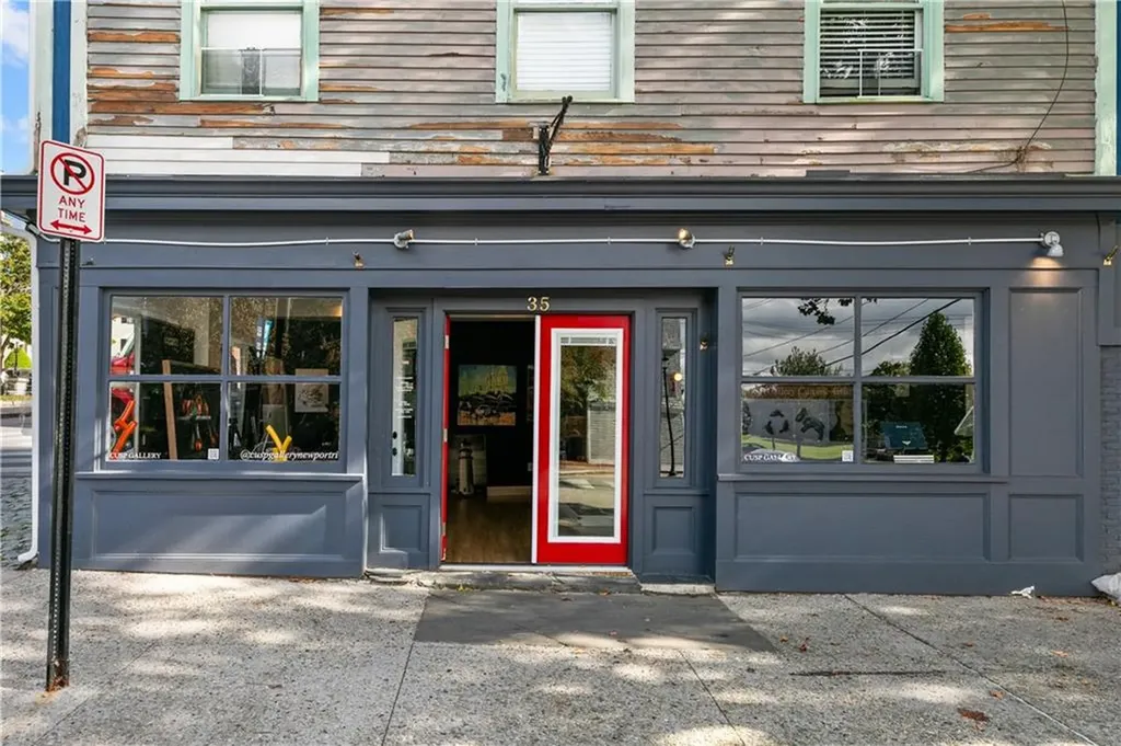 35 Broadway Newport RI 02840