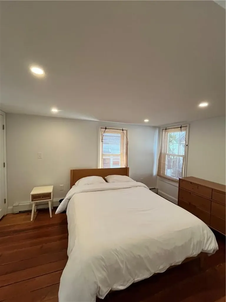 33 Young Street Newport RI 02840